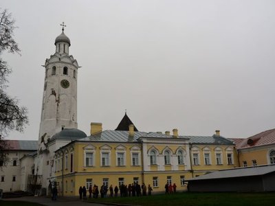 В Новгородском кремле открыли для посещения первую на Руси церковь Сергия Радонежского.
