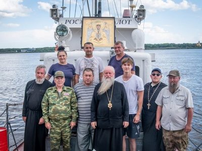 Албазинская икона Божией Матери шествует по восточным рубежам России