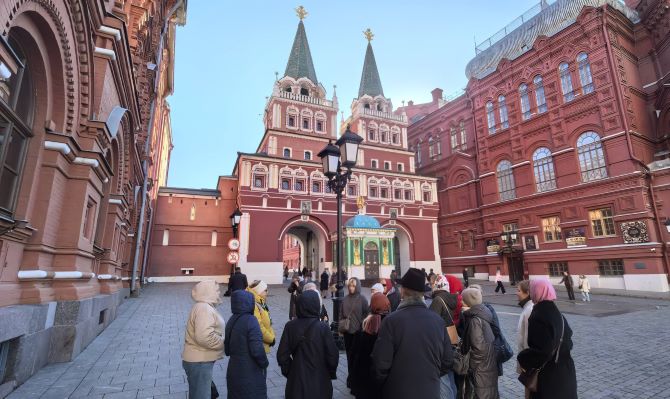 20 октября состоялась экскурсия «Улица просвещения» для участников проекта «Московское долголетие»