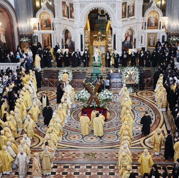 Подворье – христианская община в ведении монастыря или архиерея, находящаяся за пределами его канонической территории.  В России подворье первоначально назывался постоялый двор для приезжавших в столицу или другой крупный город иностранных послов или...