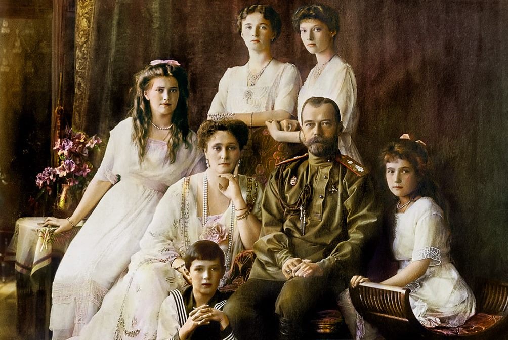 18 мая 1868 года родился Николай II – последний Российский император. Подобно Иисусу Христу Царь-мученик вместе со своей семьей добровольно взошел на Голгофу.  Известный старец Николай Гурьянов говорил, что тот, кто любит Царя и Россию, тот любит Бога...